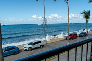 Apartamento standard, vista para o mar | Área de estar
