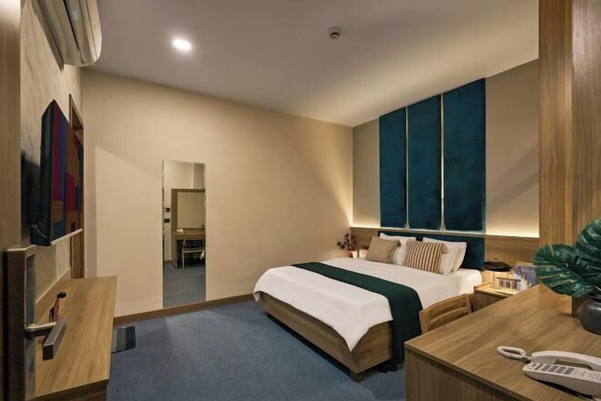 Egyptian cotton sheets, premium bedding, down duvets, memory-foam beds
