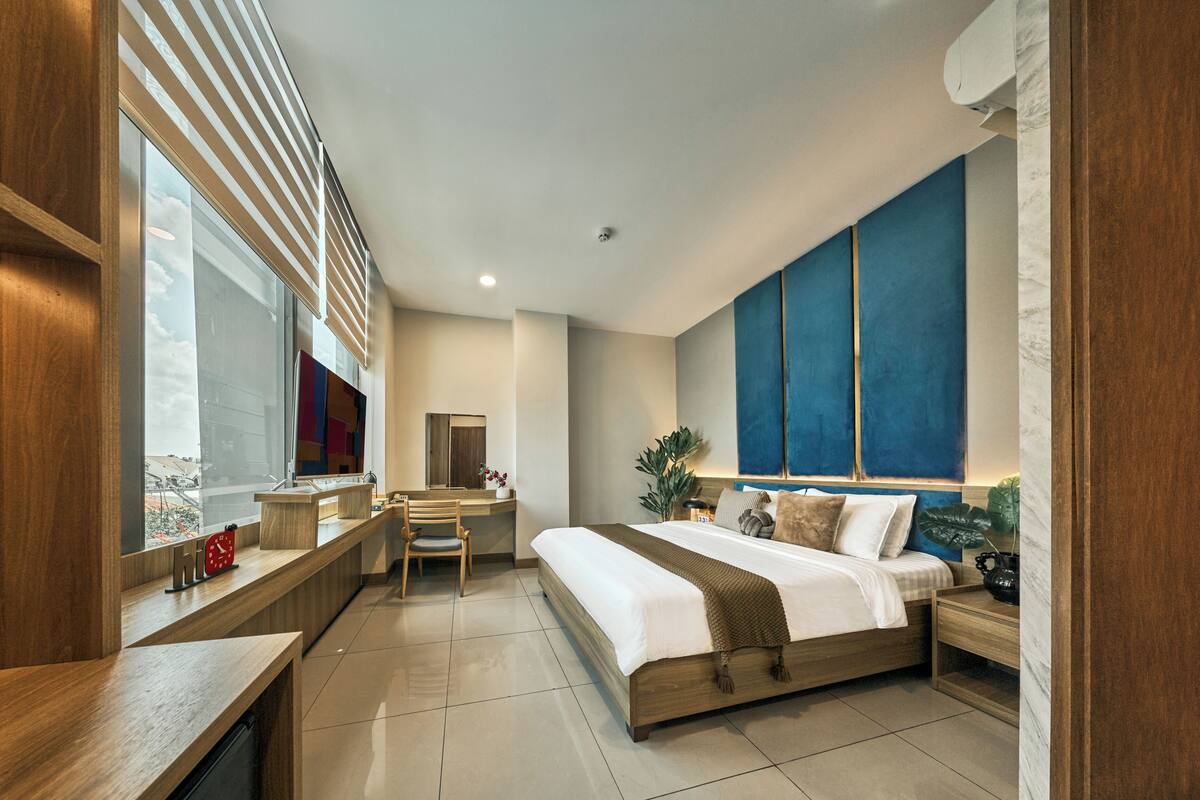 Habitación Deluxe doble, vistas a la ciudad | Sábanas de algodón egipcio y ropa de cama de alta calidad