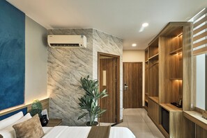 Habitación Deluxe doble, vistas a la ciudad | Sábanas de algodón egipcio y ropa de cama de alta calidad