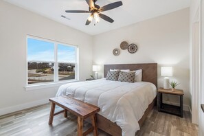 5 chambres, fer et planche à repasser, Wi-Fi gratuit, draps fournis