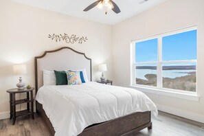 5 soverom, strykejern/-brett, wi-fi (inkludert) og sengetøy