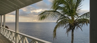 Private Pool/Waterfront Villa/ Magens Bay/couples!