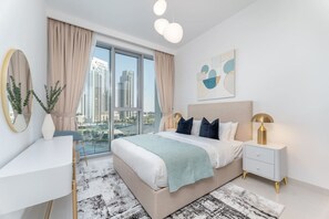 2 bedrooms, desk, iron/ironing board, WiFi