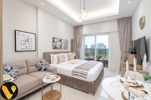 1 bedroom, desk, iron/ironing board, WiFi