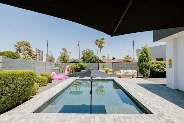 Beheizter Pool