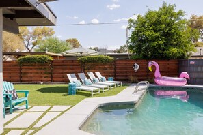 Pool - Spacious 5BR Scottsdale Home | Heated Pool/ Sleeps 12 (Scottsdale)