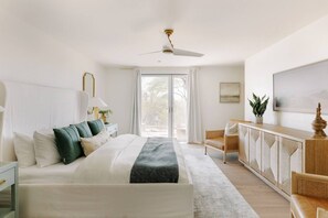 4 bedrooms, desk, iron/ironing board, travel crib - Luxury Escape | Mountain Views, Pool & Hot Tub (Paradise Valley)