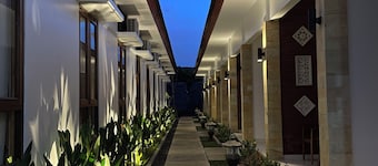 The Cabin Hotel Lovina Bali