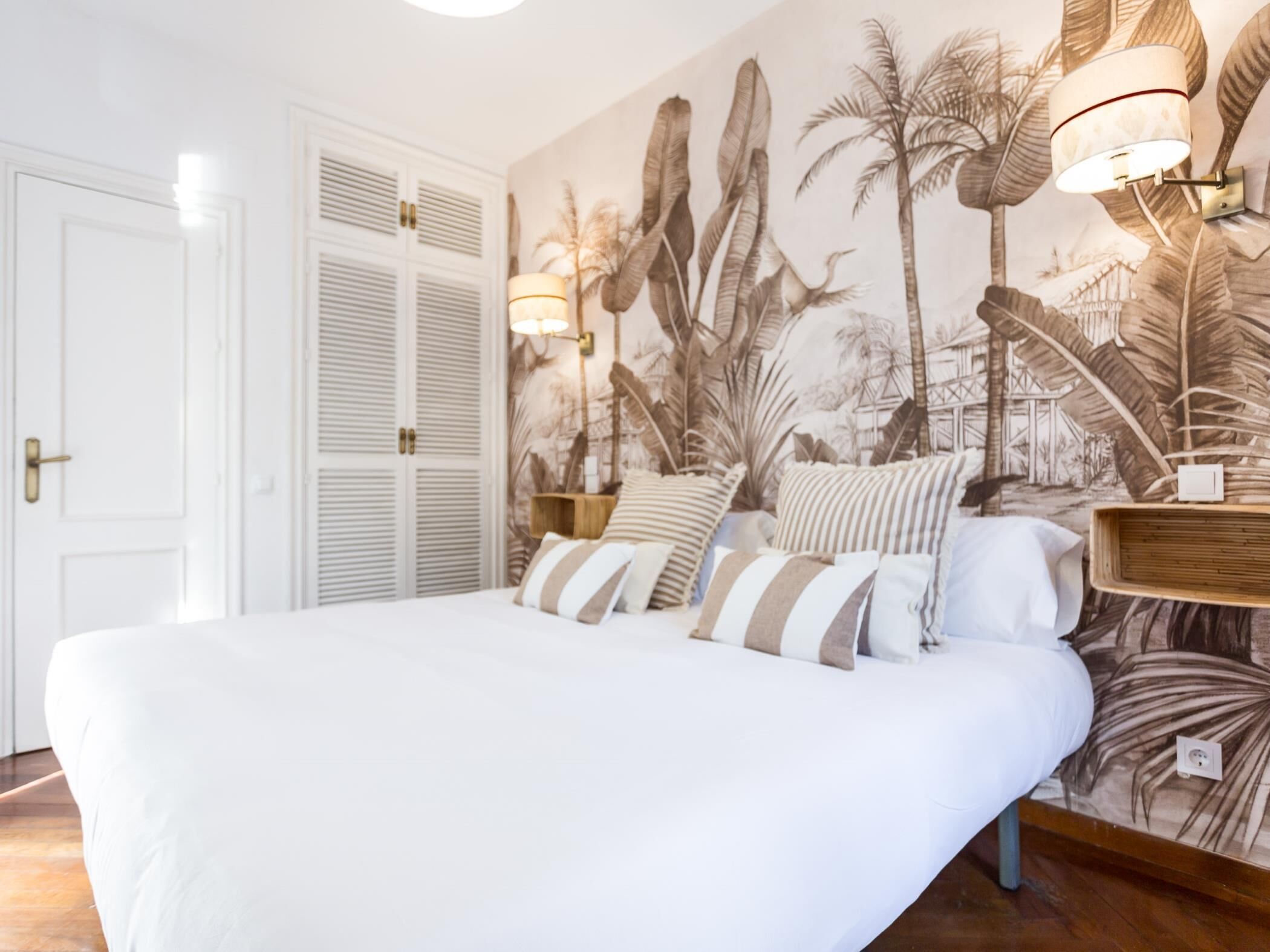 1 slaapkamer, een strijkplank/strijkijzer, internet, beddengoed