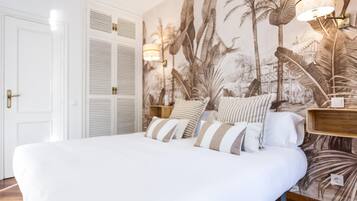 1 slaapkamer, een strijkplank/strijkijzer, internet, beddengoed