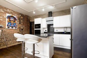 Fridge, microwave, oven, dishwasher