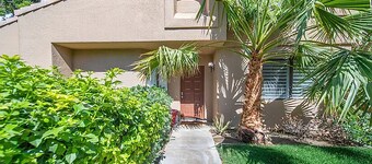 Palm Valley Country Club. Golf Carts. 4 E-bikes. & Golf Packages Available!