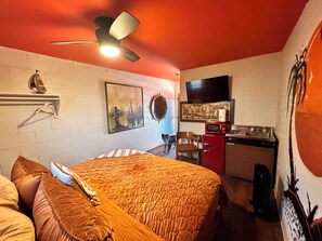 1 bedroom, WiFi, bed sheets