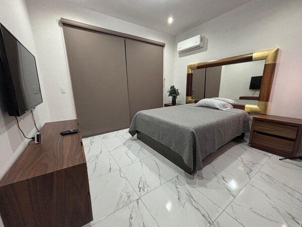 3 chambres, fer et planche à repasser, Wi-Fi, literie fournie