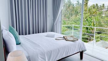 Deluxe Double Room, Balcony | Free WiFi, bed sheets
