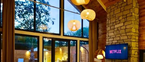 Luxury Bungalow, Private Pool, Garden View | Living area