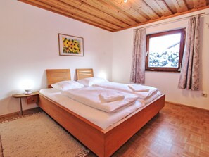 5 chambres, accès Internet