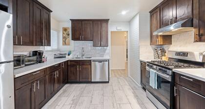 Peaceful Single Floor Home. BBALL Hoop . 4 TVs. Wifi. SF Bay Area