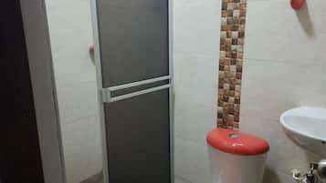 Handtücher, Seife, Toilettenpapier