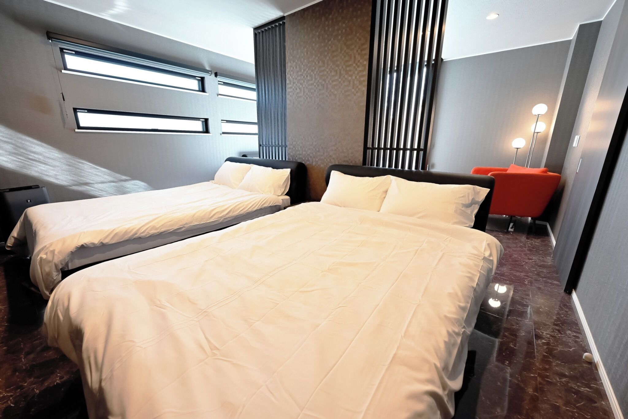 新築一棟貸し！2つのコンセプトルームを同時に楽しめるパーティーにも