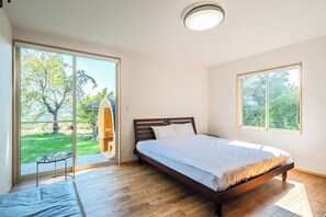 4 sovrum, skrivbord, gratis wi-fi och sÀngklÀder
