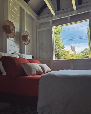 1 habitación, escritorio, tabla de planchar con plancha y wifi 