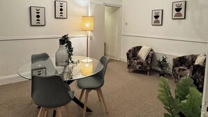 Dining - Unwind at Hebburn House-Your Serene Retreat Awaits (Hebburn)
