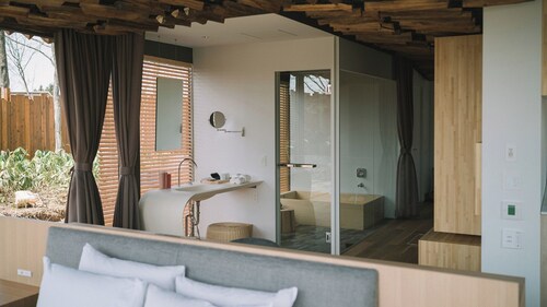 Suite Earth Double with Openair Bath Glamping / Sanjo City Niigata