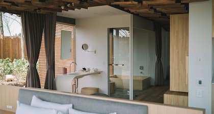 Suite Earth Double with Openair Bath Glamping / Sanjo City Niigata