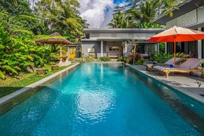 Pool - Petulu Villa - Three Bedroom Villa, Sleeps 7 (Tegallalang)