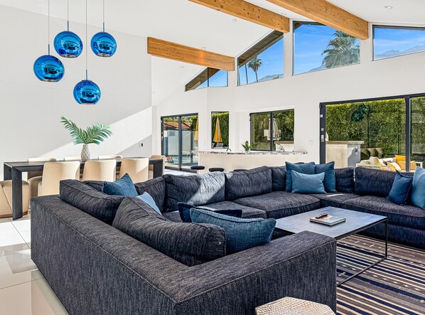 TV connectée, cheminée