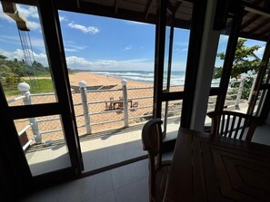 Free daily full breakfast - Scarlet White Resort (Ahungalla)