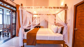 Coffres-forts dans les chambres, ameublement personnalisé, bureau