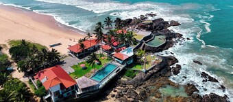 Scarlet White Resort