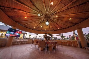 Exterior - Villa PurSang Marrakech – Villa Privée de Luxe avec Hammam, Spa et Jardin (Marrakech)