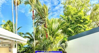 Spacious Luxury House on Clifton Beach with Heated Saltwater Pool