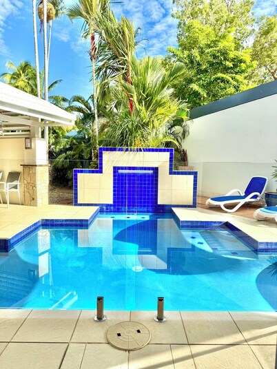 Spacious Luxury House on Clifton Beach with Heated Saltwater Pool