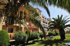 Apartamento clássico, 3 quartos | Jardim
