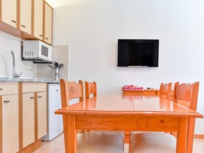 Cocina privada | Microondas y cafetera y tetera 