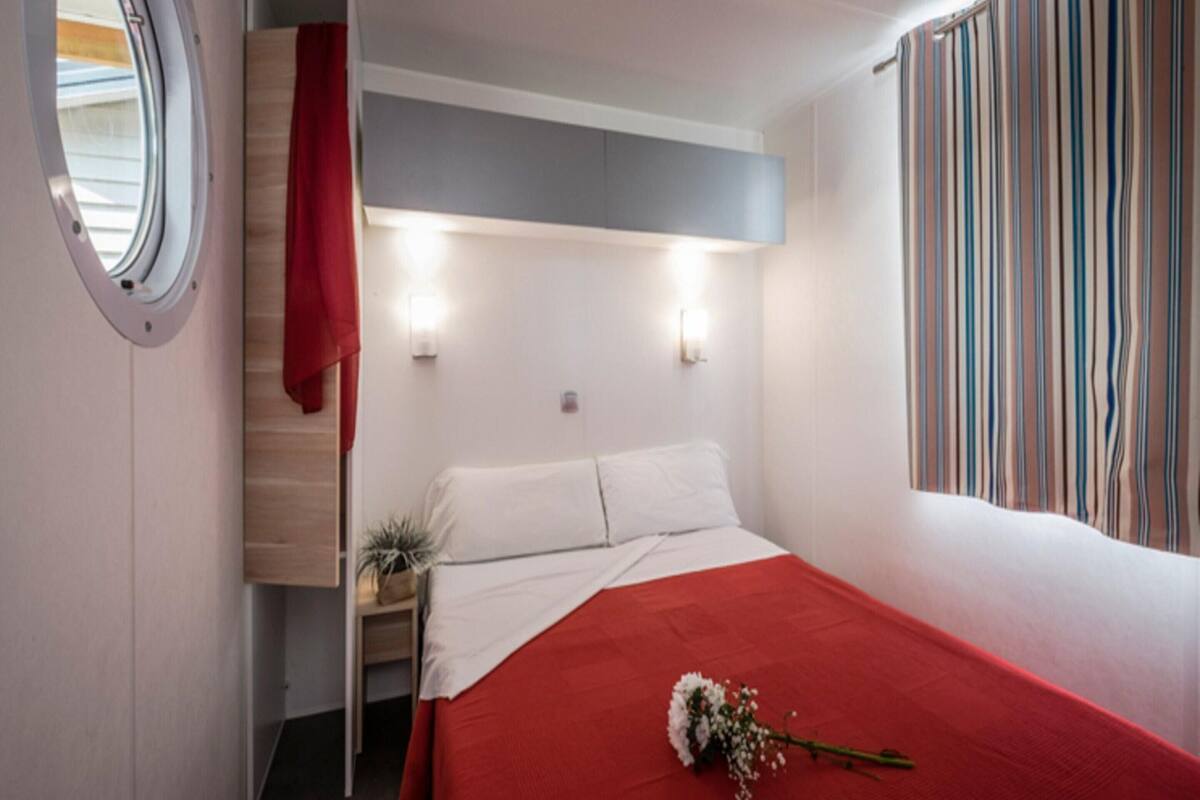 Casa Elite, 3 habitaciones | 10 habitaciones, muebles diferentes y ropa de cama