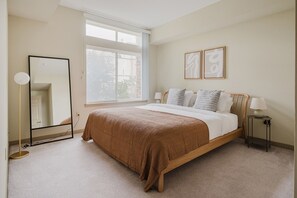 2 slaapkamers, een strijkplank/strijkijzer, wifi, beddengoed