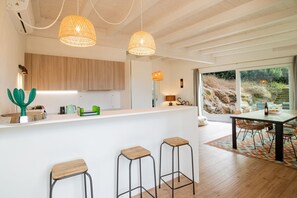 Frigorífic, rentaplats i torradora 