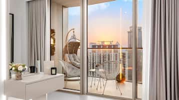 Luxury Apartment, 2 Bedrooms, Private Pool, City View