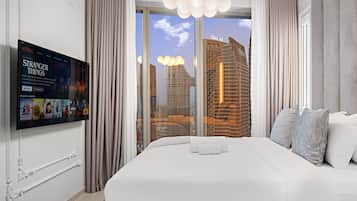 Luxury Apartment, 2 Bedrooms, Private Pool, City View