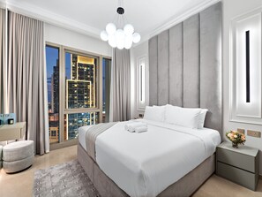 Luxury-Apartment, 1 Schlafzimmer, eigener Pool, Stadtblick | Individuell dekoriert, individuell eingerichtet