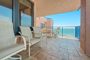 Unclassified image, 4 of 49, button