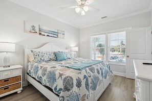 4 bedrooms, free WiFi, bed sheets