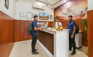 Reception - Hotel Shri Sai Deluxe - 1 Min from Adarsh Nagar Metro | Couple, Business, and Family Friendly (New Delhi)
