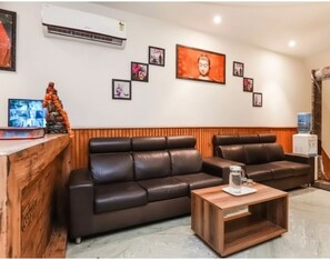 Printers - Hotel Shri Sai Deluxe - 1 Min from Adarsh Nagar Metro | Couple, Business, and Family Friendly (New Delhi)